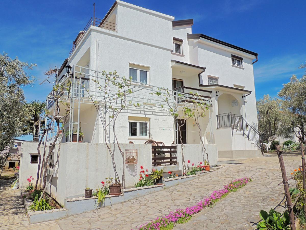 Apartments Zarko Brzac エクステリア 写真